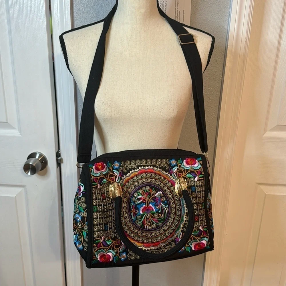 Daubdo Black Floral Canvas Embroidered Casual Shoulder Satchel Bag